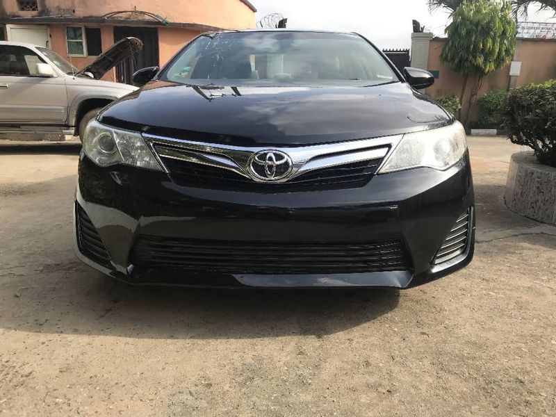 Thumbnail 5 of 2014 Toyota Camry LE