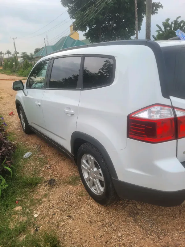 Thumbnail 5 of 2014 CHEVROLET Orlando