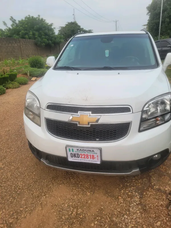 Thumbnail 2 of 2014 CHEVROLET Orlando