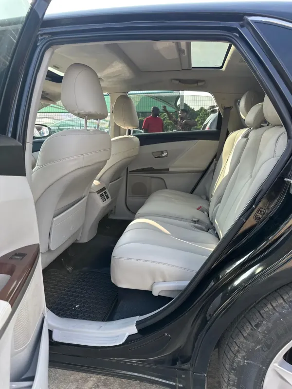Thumbnail 8 of 2011 Toyota Venza