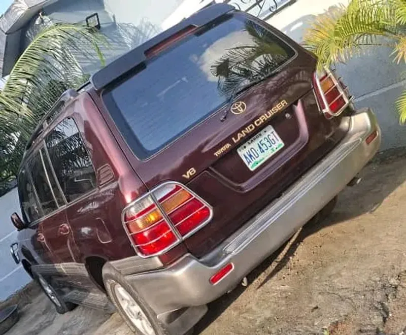 Thumbnail 3 of 2000 Toyota Land Cruiser