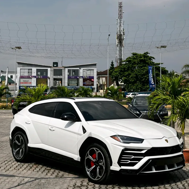 Main image of 2020 Lamborghini Urus