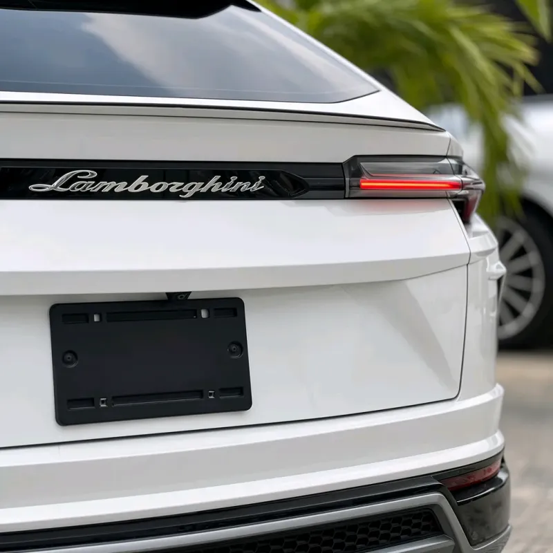Thumbnail 4 of 2020 Lamborghini Urus