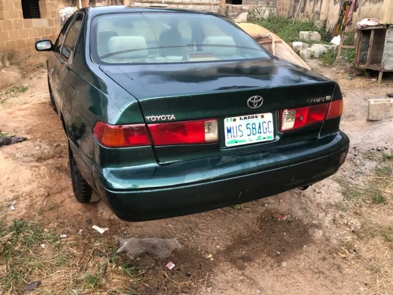 Thumbnail 4 of 1999 Toyota Camry le