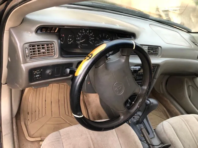 Thumbnail 7 of 1999 Toyota Camry le