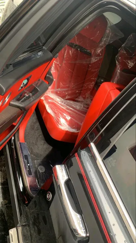 Thumbnail 2 of 2025 Rolls Royce Cullinan LE