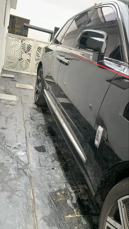 Thumbnail 5 of 2025 Rolls Royce Cullinan LE