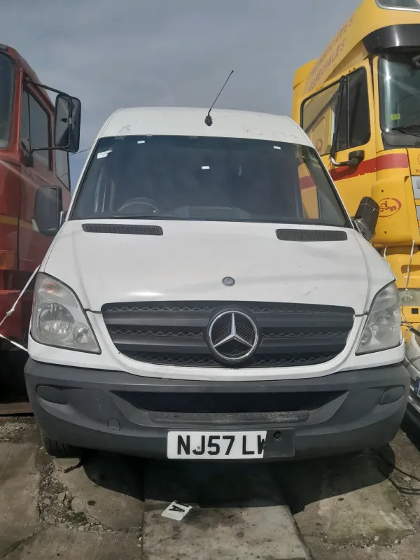 Main image of 2012 Mercedes-Benz Sprinter 311 cdi