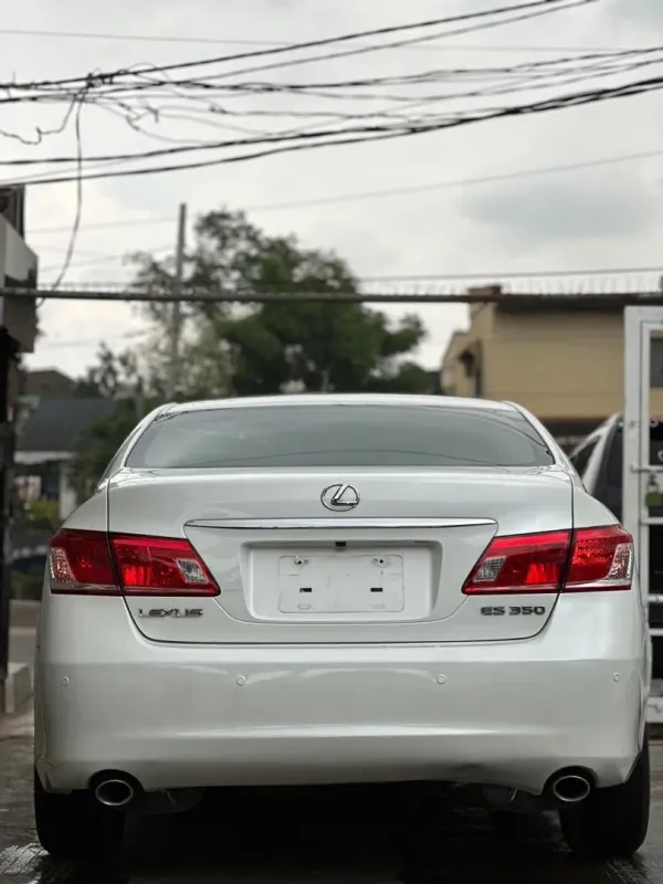 Thumbnail 2 of 2012 Lexus ES