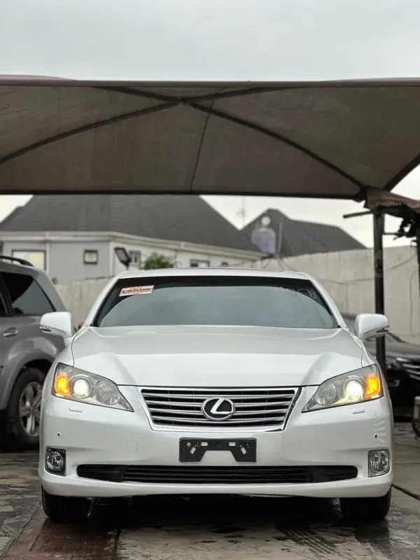 Main image of 2012 Lexus ES