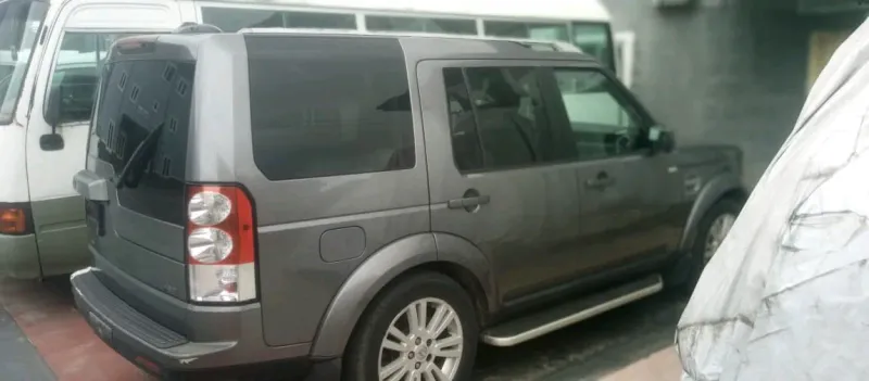 Thumbnail 5 of 2011 LAND ROVER LR4