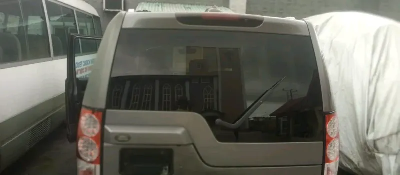 Thumbnail 6 of 2011 LAND ROVER LR4
