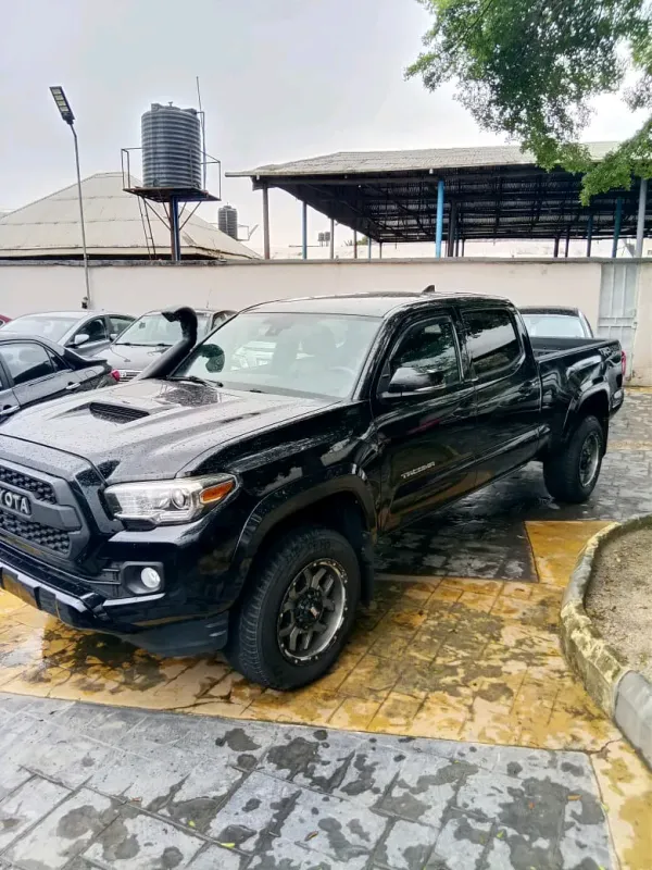 Thumbnail 7 of 2017 Toyota Tacoma xle
