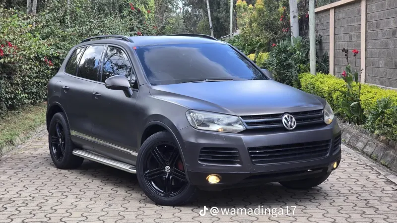 Thumbnail 6 of 2011 Volkswagen Touareg