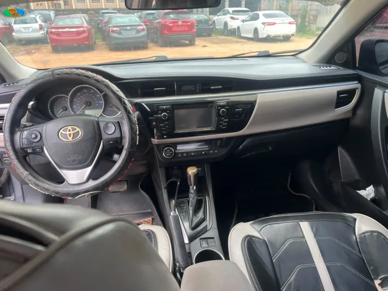 Thumbnail 8 of 2014 Toyota Corolla le