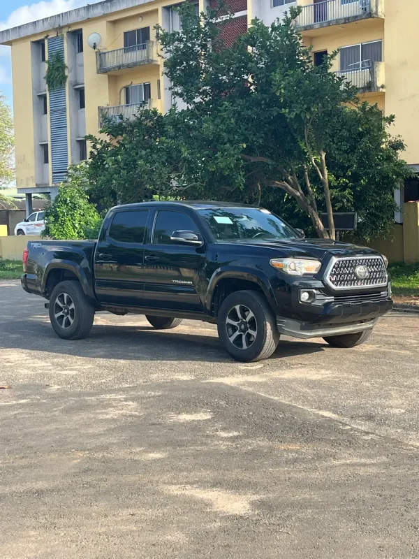 Thumbnail 3 of 2019 Toyota Tacoma TRD Sport