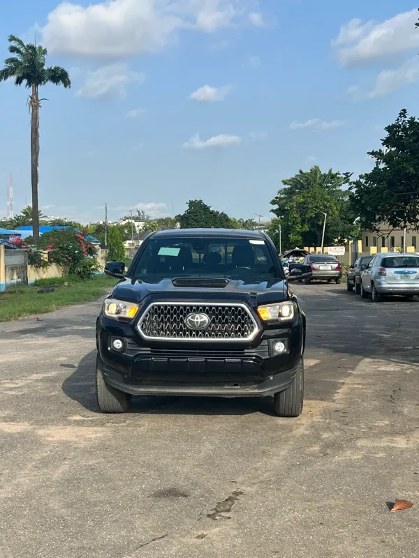 Thumbnail 2 of 2019 Toyota Tacoma TRD Sport