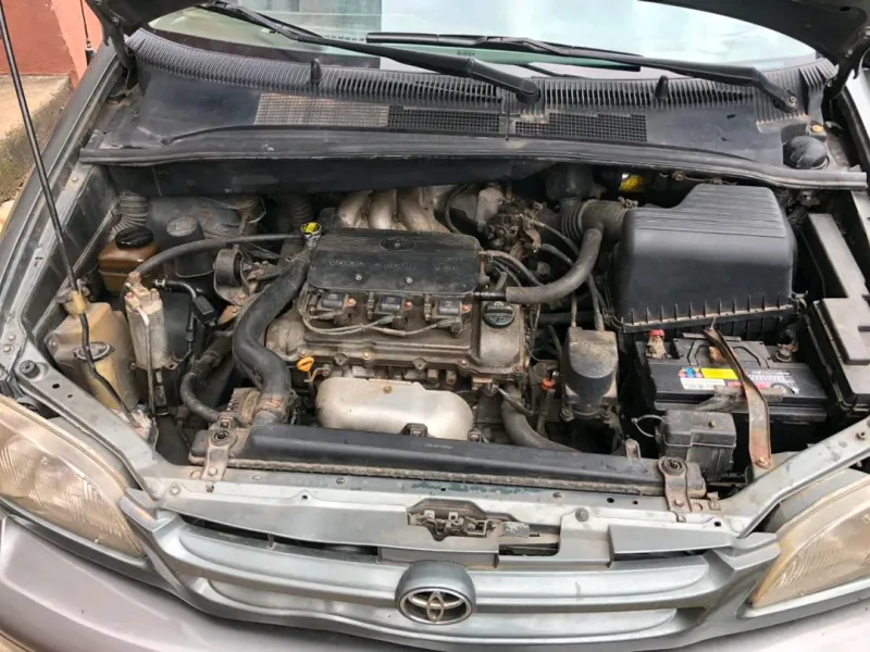 Thumbnail 2 of 1997 Toyota Sienna LE