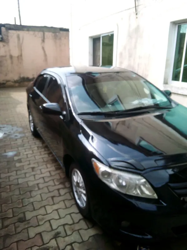 Thumbnail 10 of 2010 Toyota Corolla Le