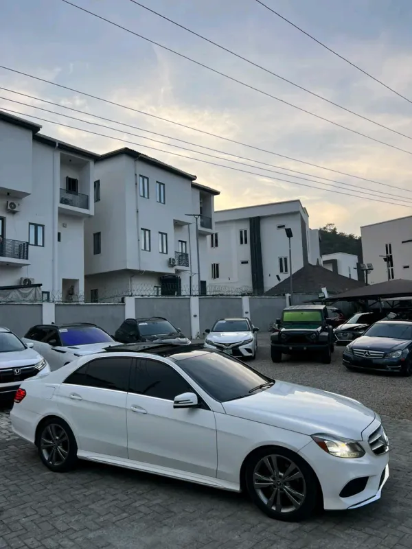 Thumbnail 9 of 2014 Mercedes-Benz E-Class
