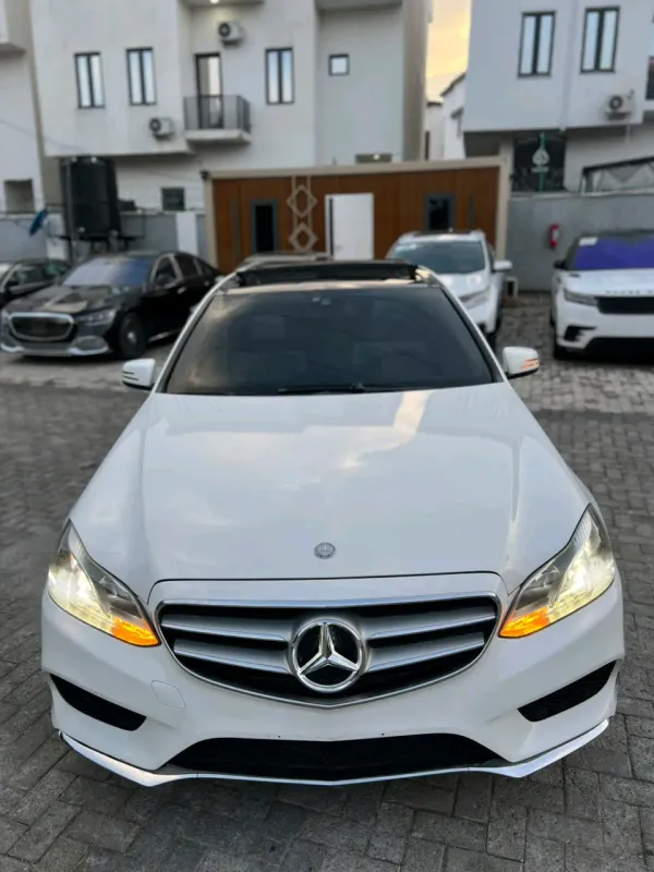 Thumbnail 2 of 2014 Mercedes-Benz E-Class