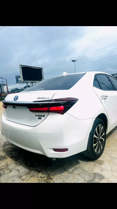 Thumbnail 7 of 2019 Toyota Corolla