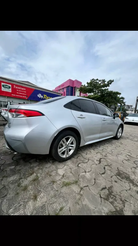 Thumbnail 2 of 2022 Toyota Corolla