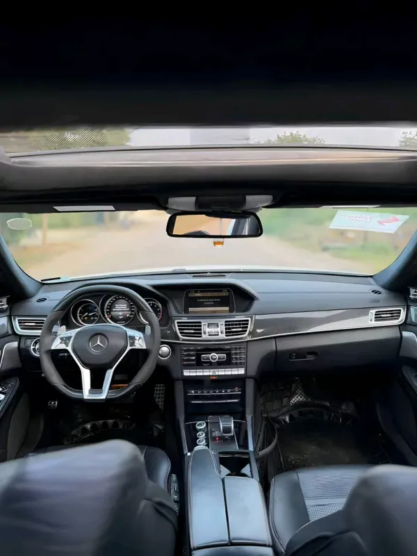 Thumbnail 3 of 2015 Mercedes-Benz E-Class E63S