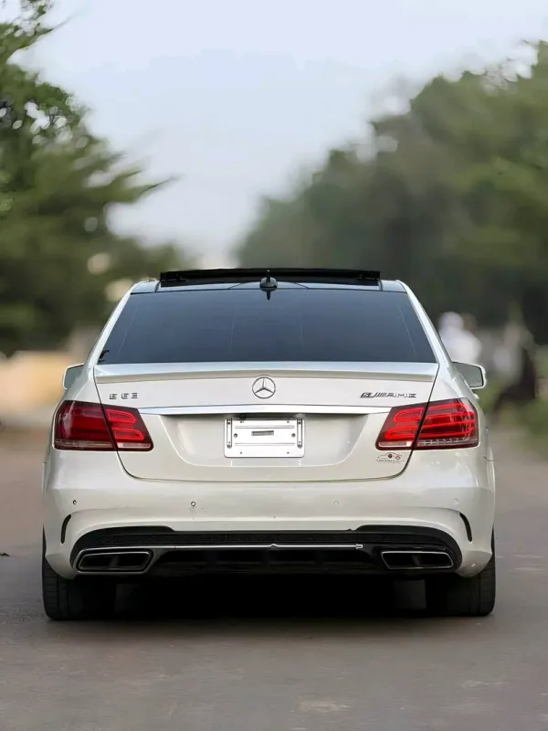 Thumbnail 2 of 2015 Mercedes-Benz E-Class E63S