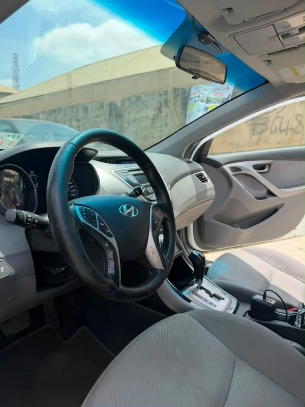 Thumbnail 10 of 2013 HYUNDAI Elantra XLE