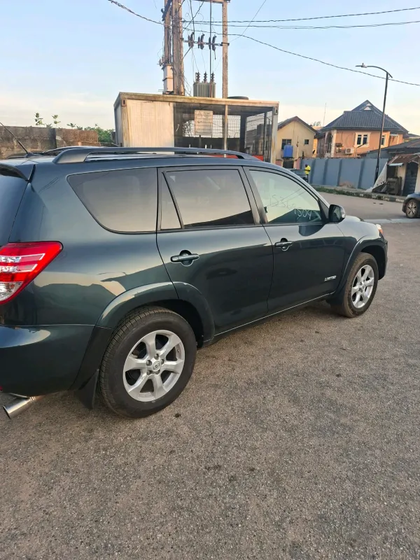 Thumbnail 7 of 2009 TOYOTA RAV4