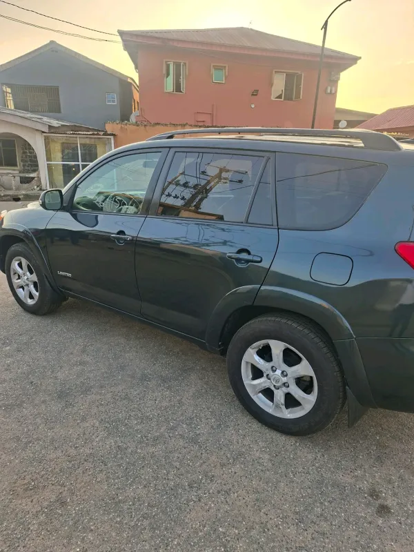 Thumbnail 9 of 2009 TOYOTA RAV4