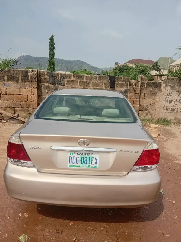 Main image of 2004 Toyota Camry LE