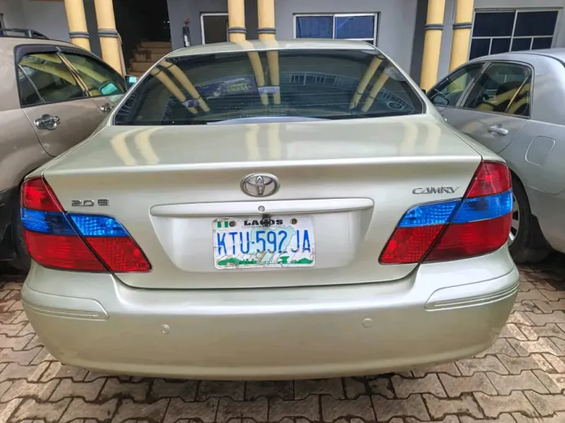 Thumbnail 4 of 2004 Toyota Camry 2.0E