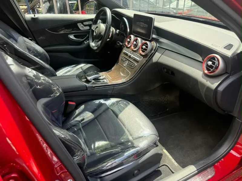 Thumbnail 5 of 2017 Mercedes-Benz C-Class Standard / Base