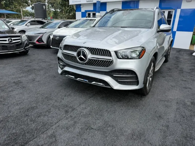 Thumbnail 2 of 2020 Mercedes-Benz GLE-Class GLE 350 4MATIC