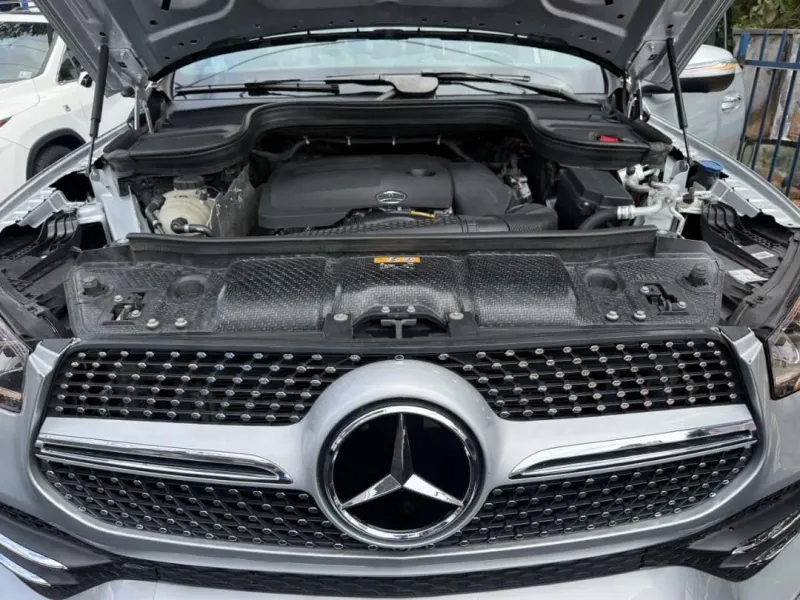 Thumbnail 3 of 2020 Mercedes-Benz GLE-Class GLE 350 4MATIC