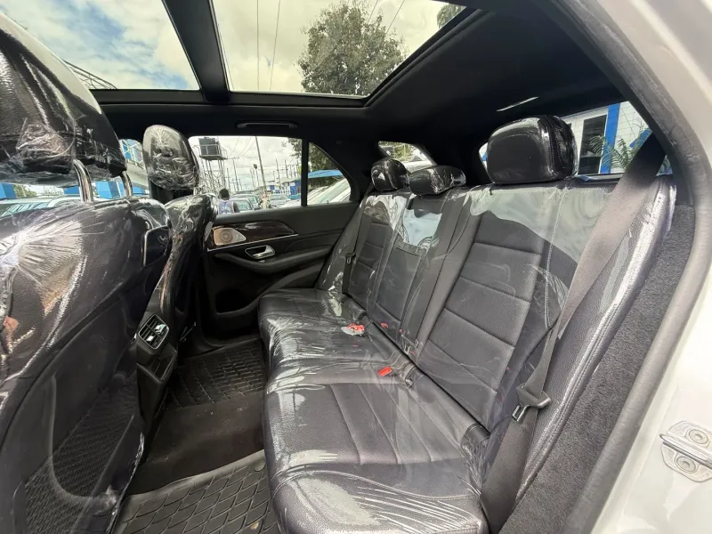 Thumbnail 7 of 2020 Mercedes-Benz GLE-Class GLE 350 4MATIC