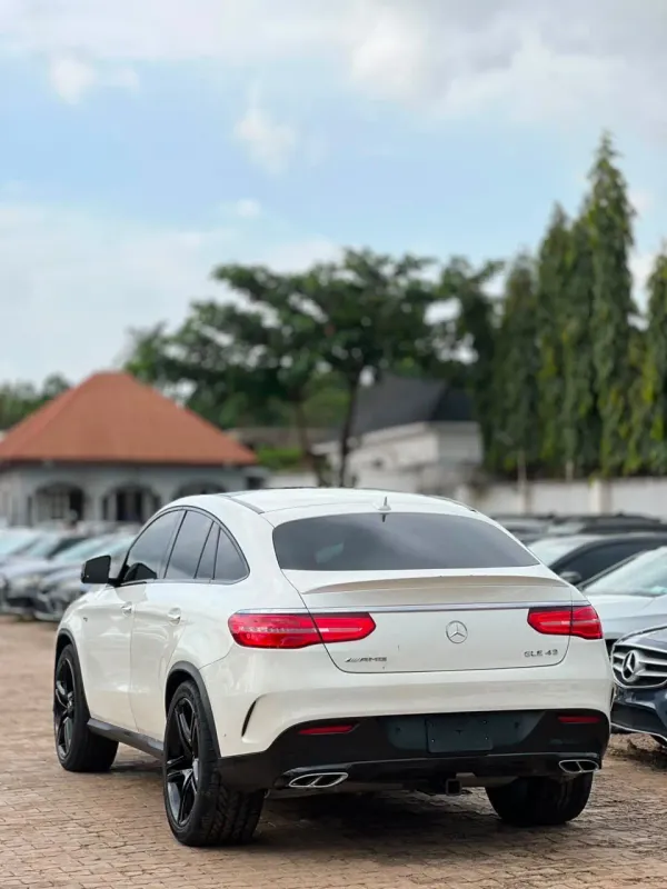 Thumbnail 6 of 2018 Mercedes-Benz GLE-Class AMG