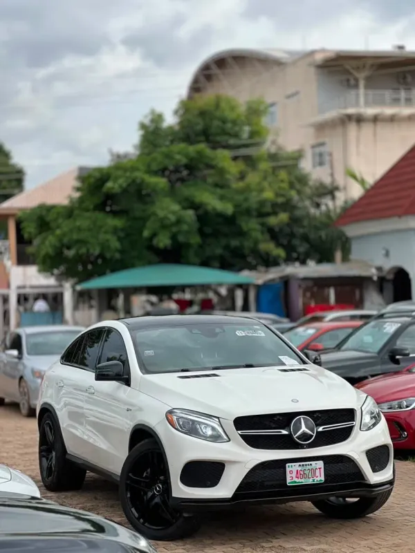 Thumbnail 3 of 2018 Mercedes-Benz GLE-Class AMG