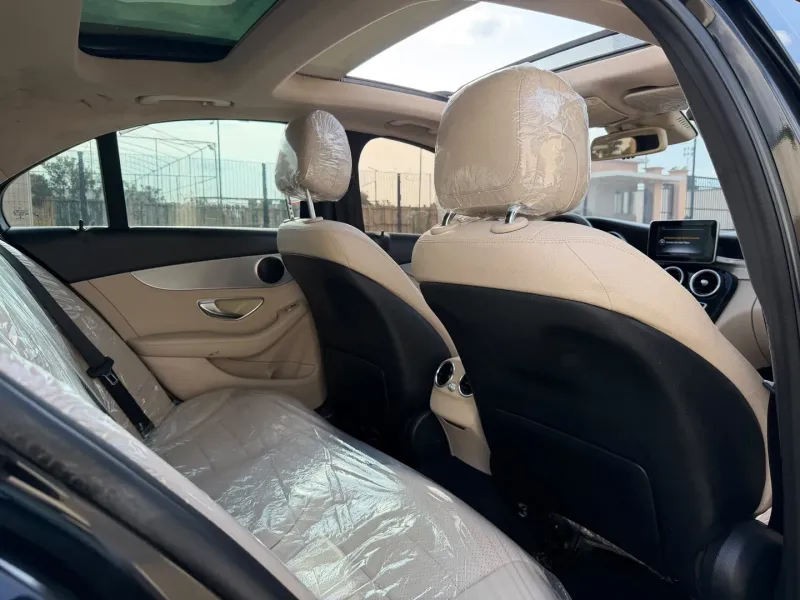 Thumbnail 8 of 2016 Mercedes-Benz C-Class 4matic