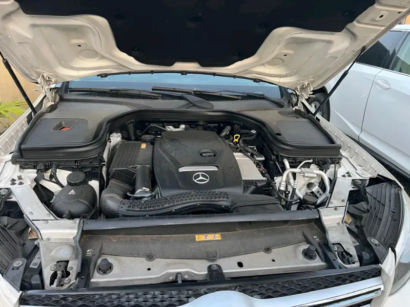 Thumbnail 6 of 2017 Mercedes-Benz GLC-Class