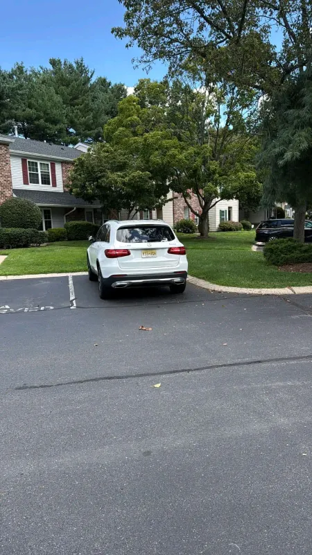 Thumbnail 9 of 2016 MERCEDES-BENZ GLC-Class