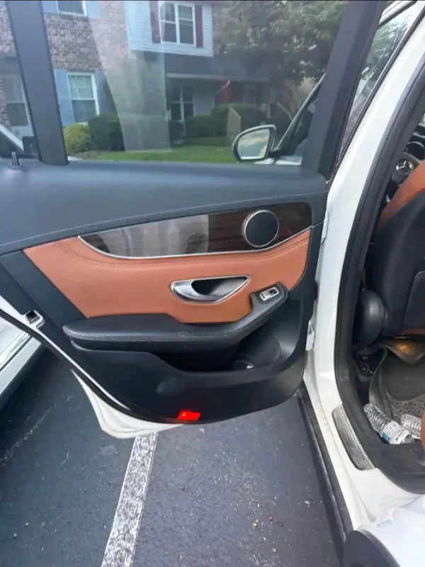 Thumbnail 10 of 2016 MERCEDES-BENZ GLC-Class