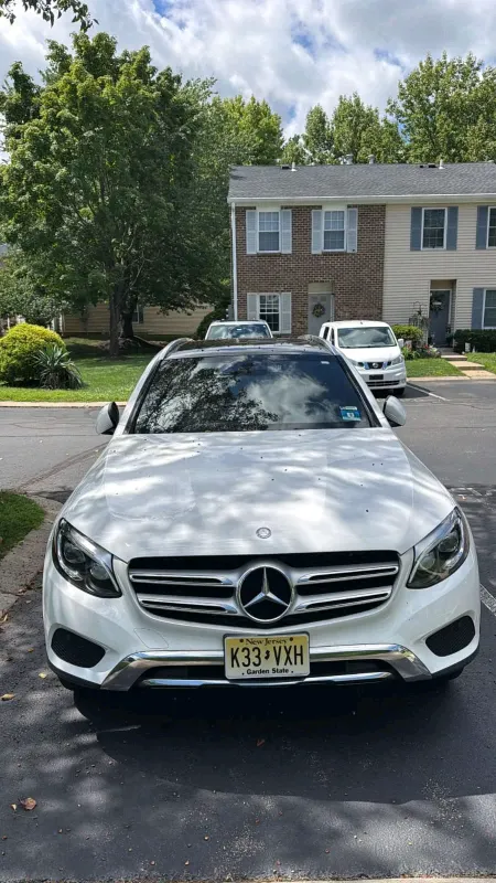 Thumbnail 8 of 2016 MERCEDES-BENZ GLC-Class