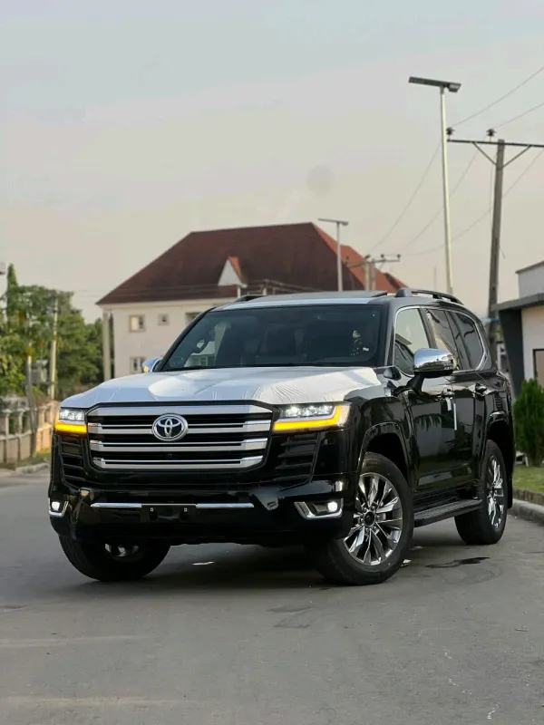 Thumbnail 7 of 2026 Toyota Land Cruiser TWIN TURBo