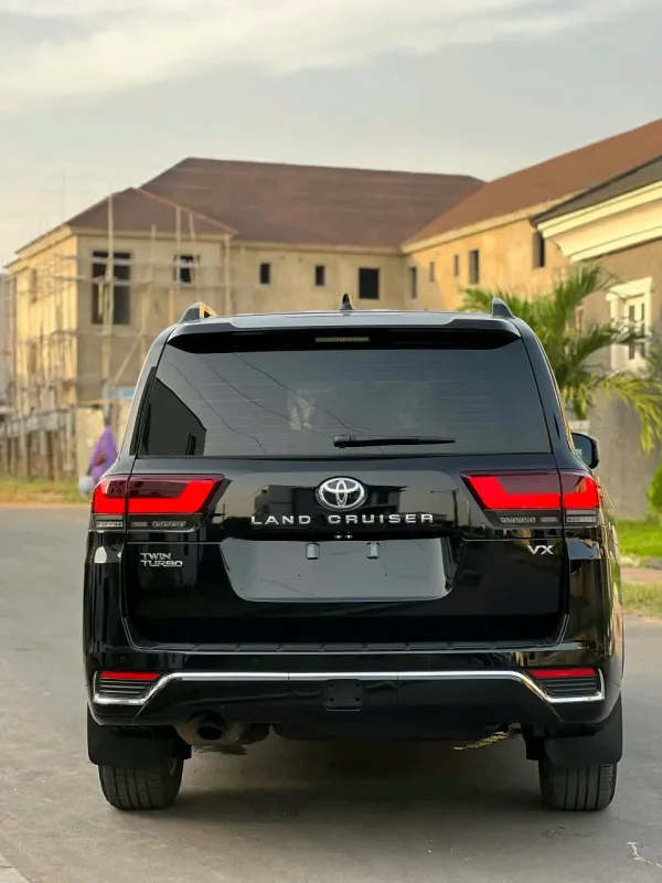 Thumbnail 10 of 2026 Toyota Land Cruiser TWIN TURBo