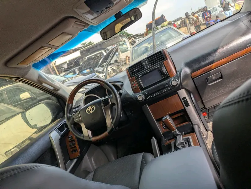 Thumbnail 4 of 2013 Toyota Land Cruiser Prado TX L