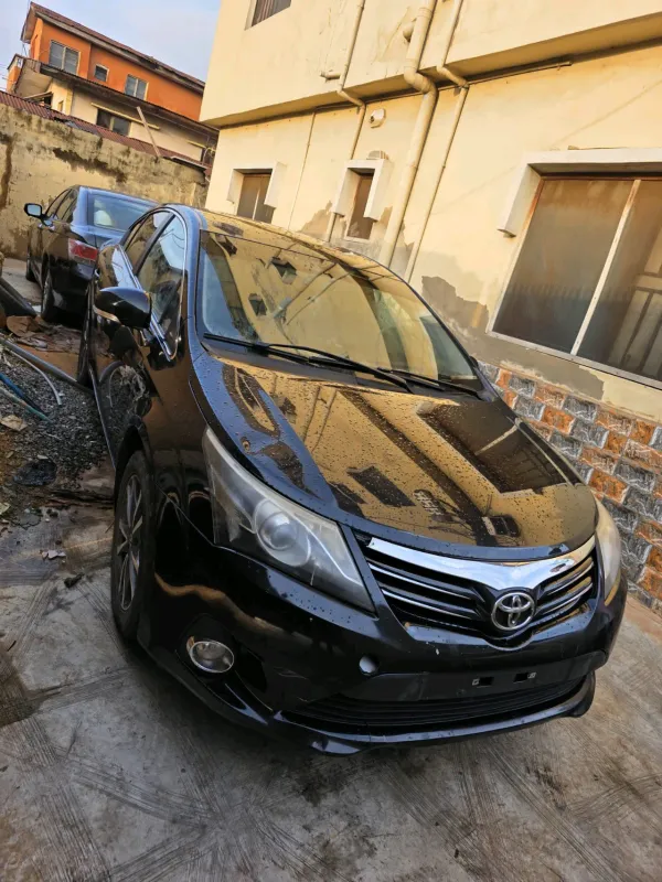 Thumbnail 2 of 2014 Toyota Other SE