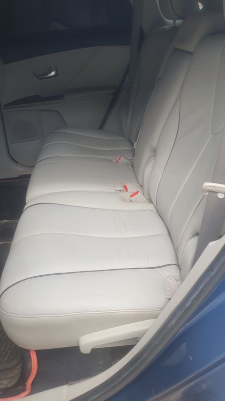 Thumbnail 5 of 2012 Toyota Venza SE